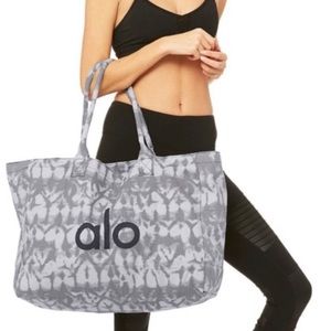 NWT Alo Shopper Tote